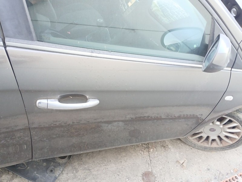 Recambio de puerta delantera derecha para fiat bravo ii (198_) 1.9 d multijet (198axb1a) referencia OEM IAM   