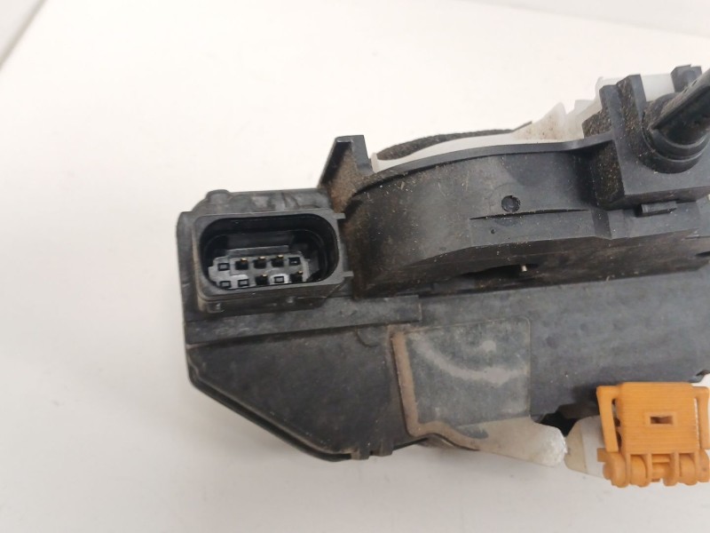 Recambio de cerradura puerta delantera derecha para opel insignia a (g09) 2.0 cdti (68) referencia OEM IAM   