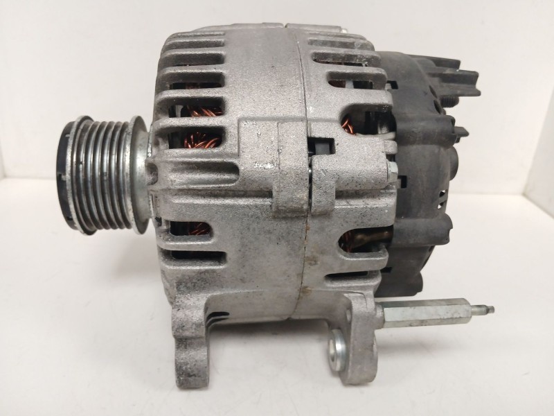 Recambio de alternador para seat altea (5p1) 1.6 tdi referencia OEM IAM ANM47560  