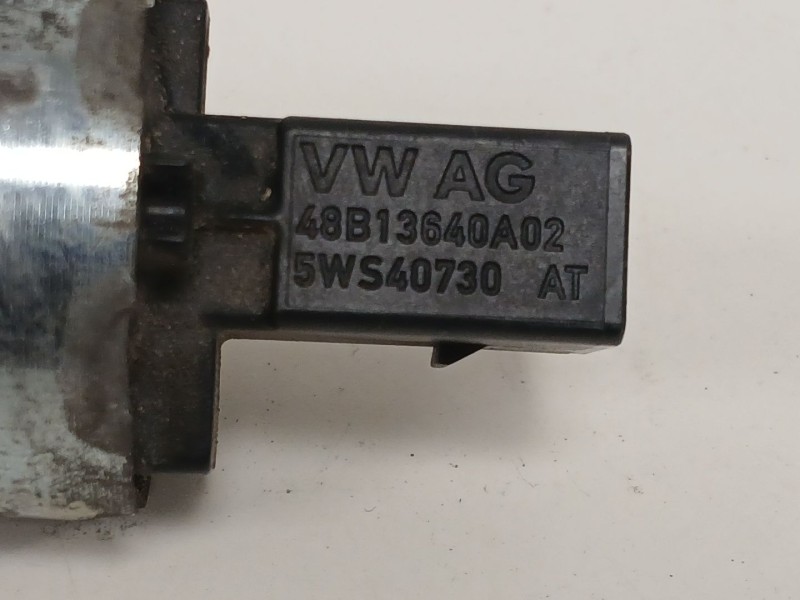 Recambio de rampa inyectora para seat altea (5p1) 1.6 tdi referencia OEM IAM 03L130089B  
