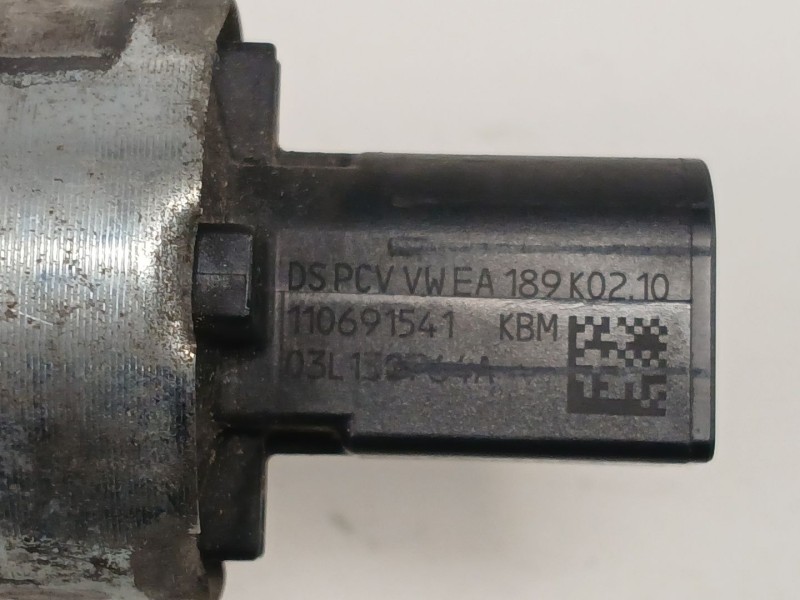 Recambio de rampa inyectora para seat altea (5p1) 1.6 tdi referencia OEM IAM 03L130089B  
