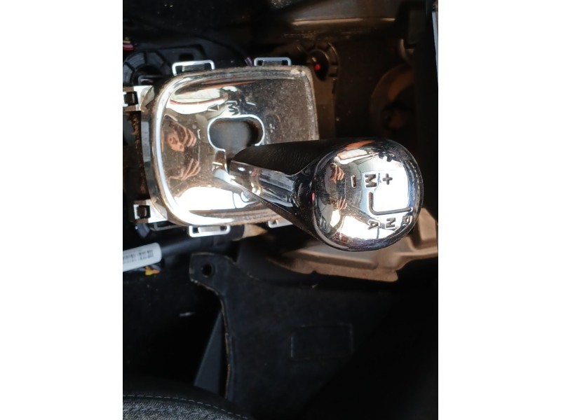 Recambio de palanca cambio para citroën c3 ii (sc_) 1.2 vti 82 referencia OEM IAM 9681692380  