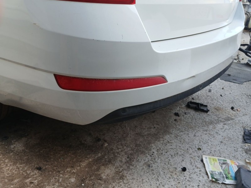 Recambio de paragolpes trasero para skoda octavia iii combi (5e5, 5e6) 1.6 tdi referencia OEM IAM   