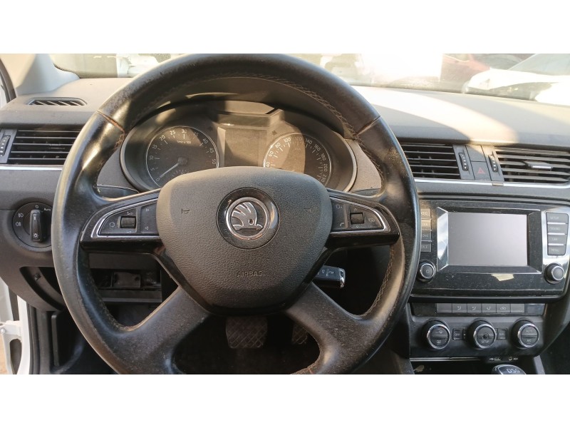 Recambio de kit airbag para skoda octavia iii combi (5e5, 5e6) 1.6 tdi referencia OEM IAM   