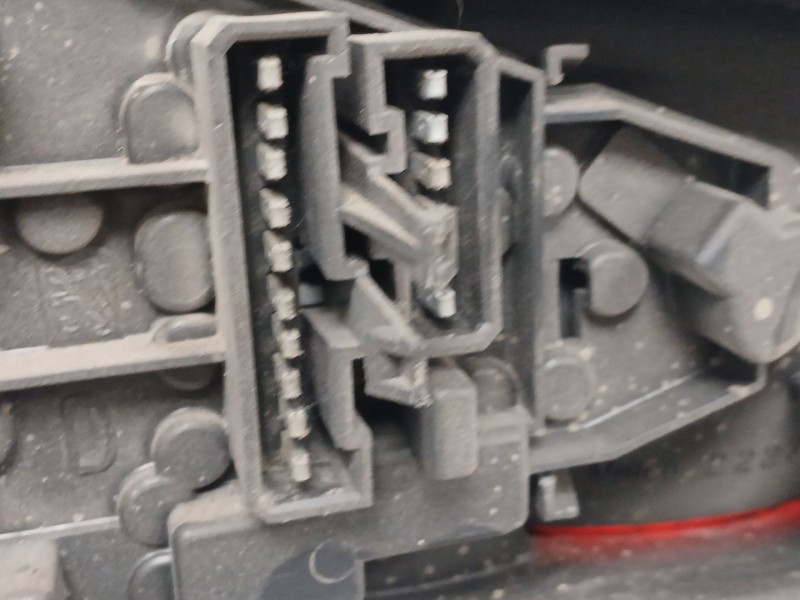 Recambio de piloto trasero derecho para peugeot 306 berlina 3/5 puertas (s1) 1.9 turbodiesel cat referencia OEM IAM  18981 