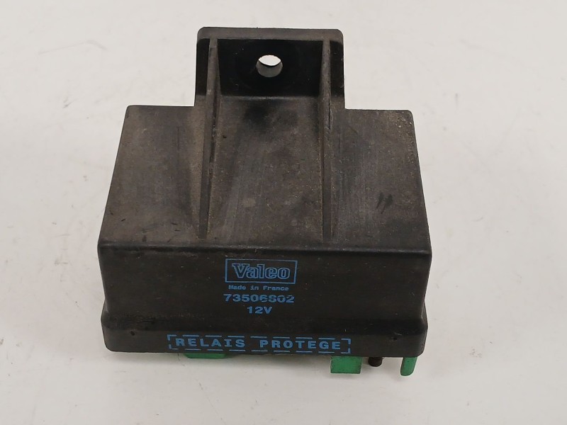Recambio de caja precalentamiento para peugeot 406 berlina (s1/s2) 1.9 turbodiesel cat referencia OEM IAM  15379 73506802