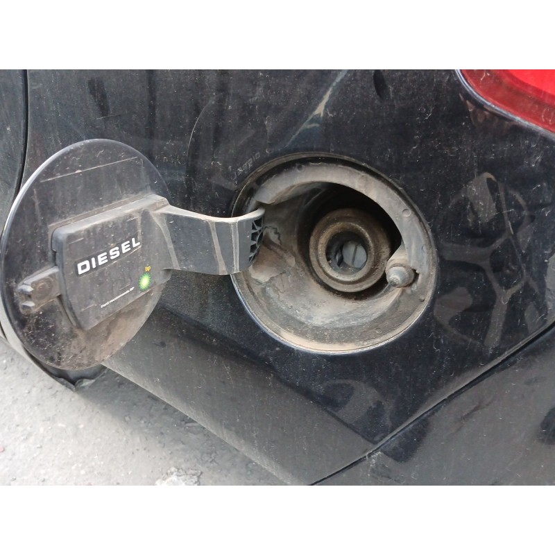 Recambio de tapa exterior combustible para ford fiesta vi (cb1, ccn) 1.6 tdci referencia OEM IAM   