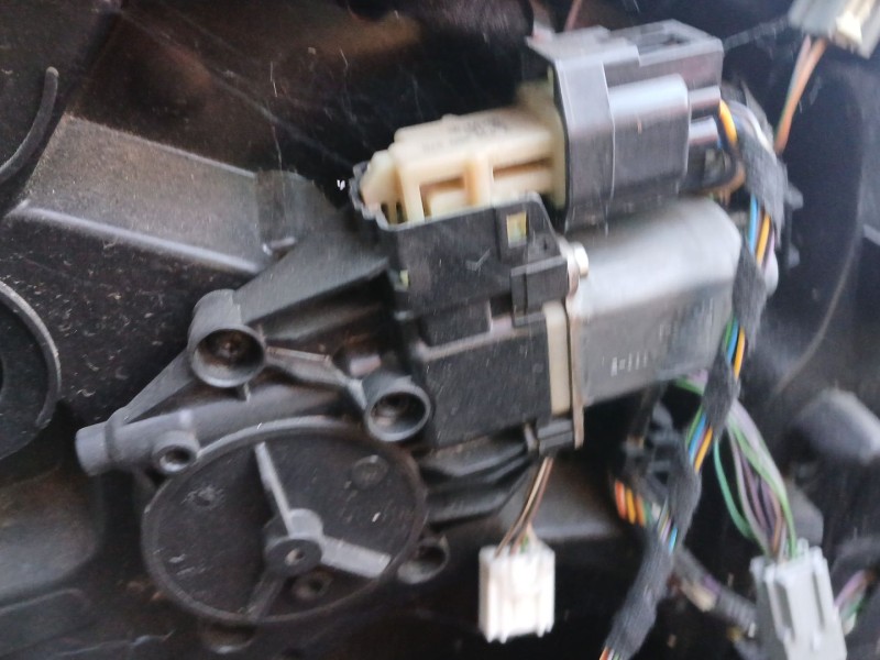 Recambio de elevalunas delantero izquierdo para ford fiesta vi (cb1, ccn) 1.6 tdci referencia OEM IAM   