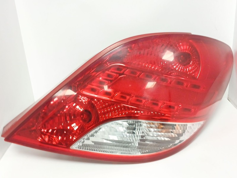Recambio de piloto trasero derecho para peugeot 207/207+ (wa_, wc_) 1.4 16v referencia OEM IAM   