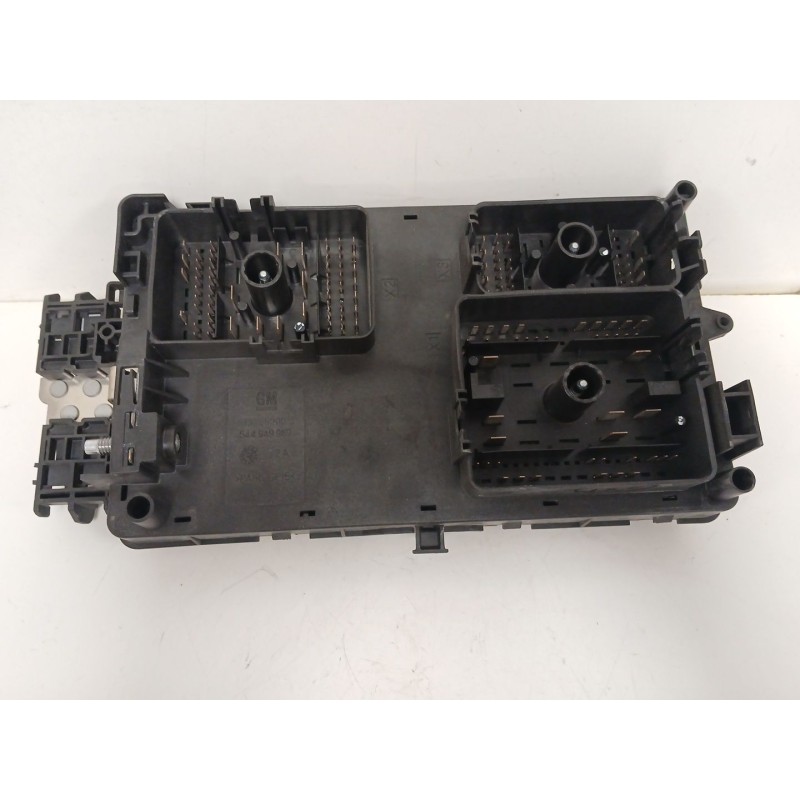 Recambio de caja reles / fusibles para opel insignia a (g09) 2.0 cdti (68) referencia OEM IAM 13255300 544949969 