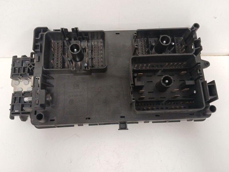 Recambio de caja reles / fusibles para opel insignia a (g09) 2.0 cdti (68) referencia OEM IAM 13255300 544949969 