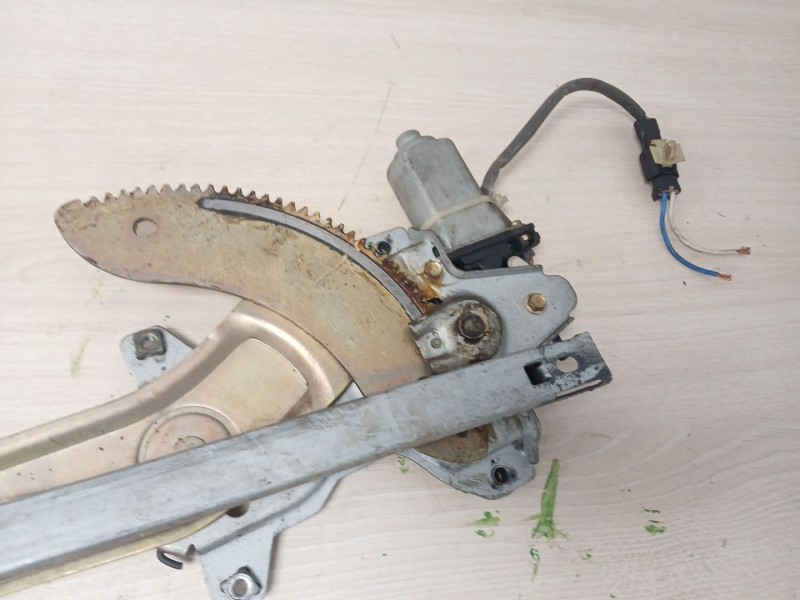 Recambio de elevalunas delantero derecho para kia carnival ii 2.9 cdri ex referencia OEM IAM 0K5525856Y XH023PA 