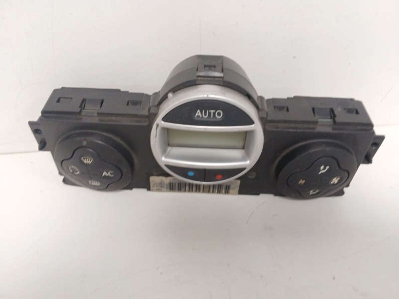 Recambio de mando climatizador para renault scenic ii authentique referencia OEM IAM 8200265572  