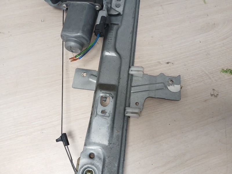Recambio de elevalunas delantero derecho para peugeot 207 confort referencia OEM IAM  400912D 