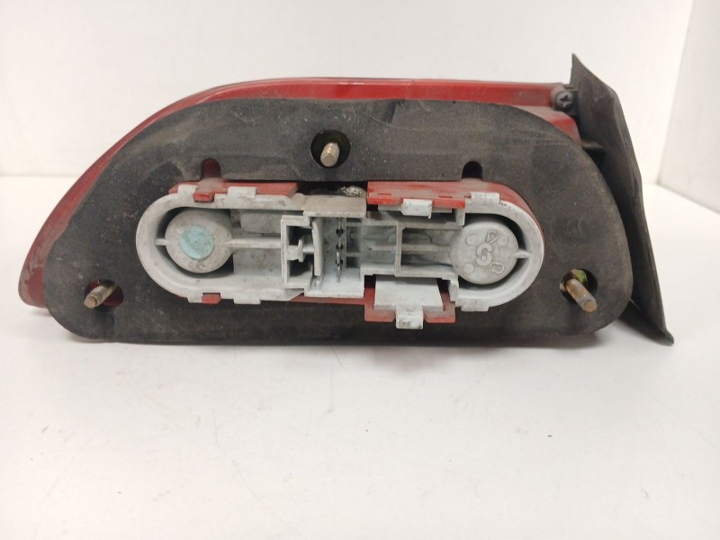 Recambio de piloto trasero derecho para alfa romeo 156 1.9 jtd cat referencia OEM IAM  18999 