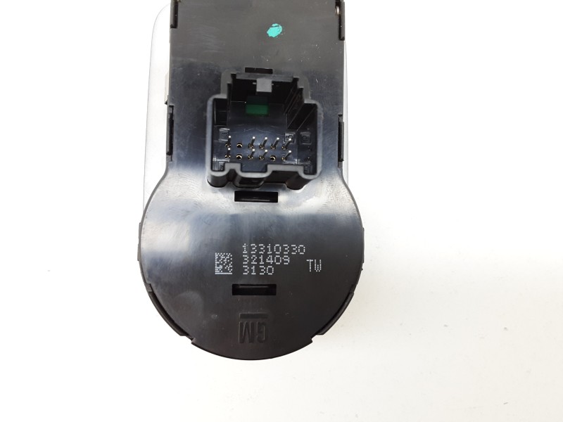Recambio de mando luces para opel corsa d corsavan referencia OEM IAM 13310330  