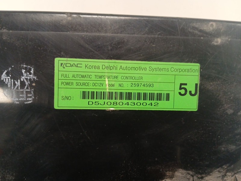 Recambio de mando climatizador para chevrolet captiva (c100, c140) 2.0 d 4wd referencia OEM IAM 25974593  