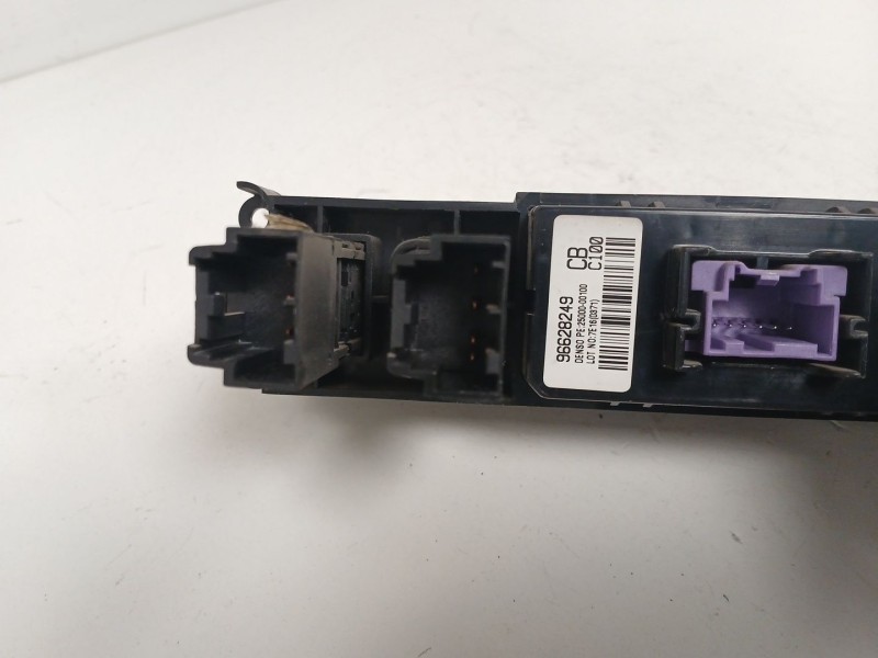 Recambio de mando multifuncion para chevrolet captiva (c100, c140) 2.0 d 4wd referencia OEM IAM 96628249  