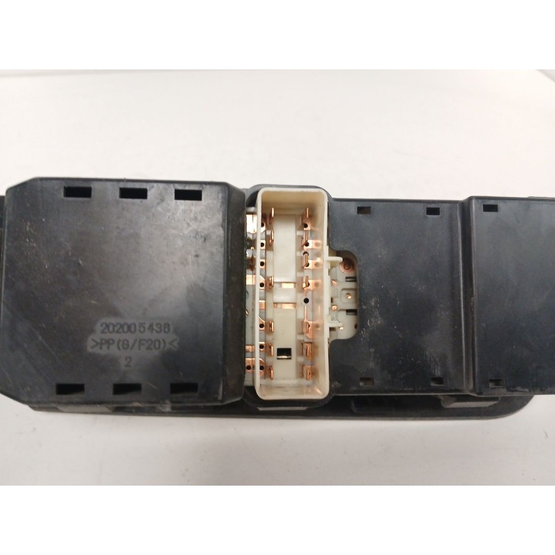 Recambio de mando elevalunas delantero izquierdo para chevrolet captiva (c100, c140) 2.0 d 4wd referencia OEM IAM   