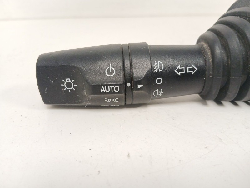 Recambio de mando luces para chevrolet captiva (c100, c140) 2.0 d 4wd referencia OEM IAM   