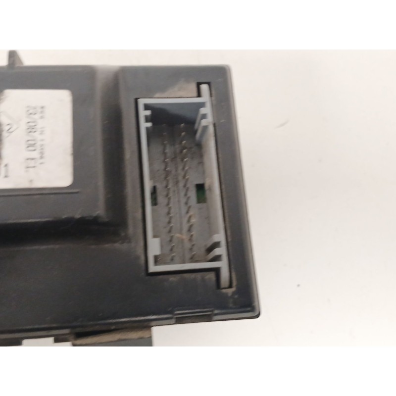 Recambio de mando climatizador para renault scenic rx4 (ja0) 1.9 dci diesel cat referencia OEM IAM 7700435401  