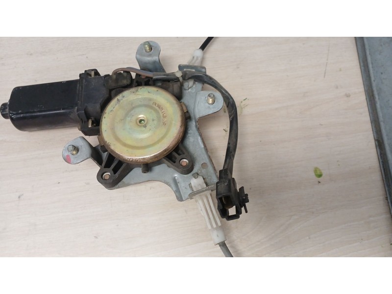 Recambio de elevalunas delantero derecho para daewoo nubira berlina 1.6 cat referencia OEM IAM  11216 