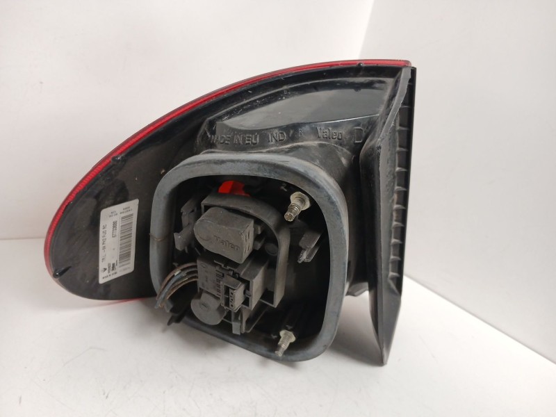 Recambio de piloto trasero derecho para renault megane i classic (la0) referencia OEM IAM  26395 