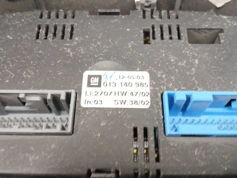 Recambio de mando climatizador para opel zafira a 2.0 dti referencia OEM IAM 013140985  