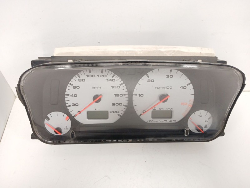 Recambio de cuadro instrumentos para seat cordoba berlina (6k2) referencia OEM IAM   vdo