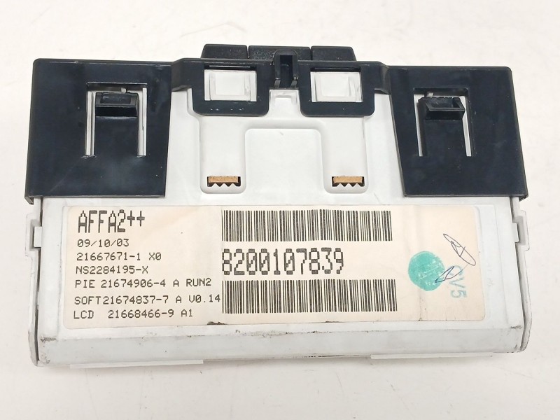 Recambio de pantalla multifuncion para renault megane ii classic berlina confort authentique referencia OEM IAM 820017839  