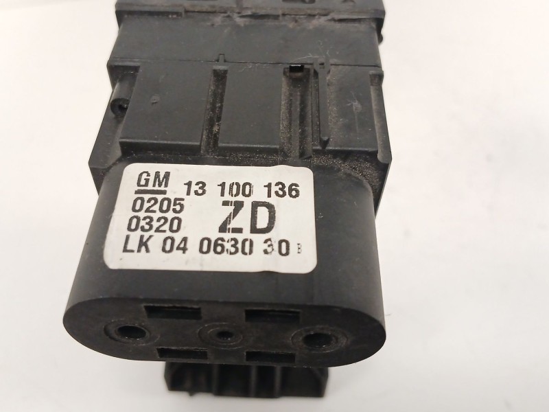 Recambio de mando luces para opel astra gtc 1.8 16v referencia OEM IAM 13100136  