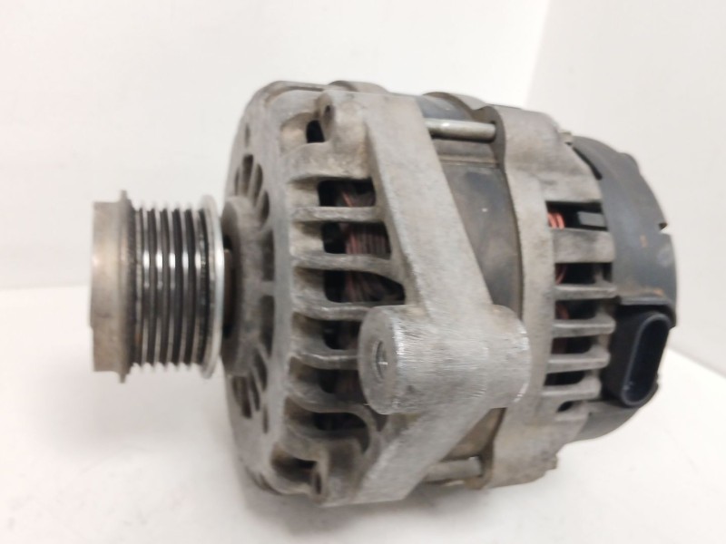Recambio de alternador para chevrolet captiva (c100, c140) 2.0 d 4wd referencia OEM IAM   