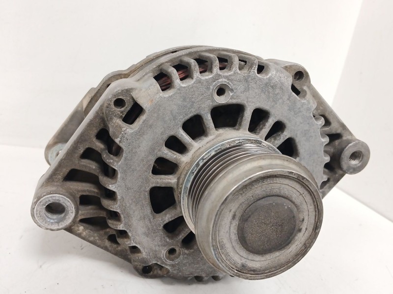 Recambio de alternador para chevrolet captiva (c100, c140) 2.0 d 4wd referencia OEM IAM   