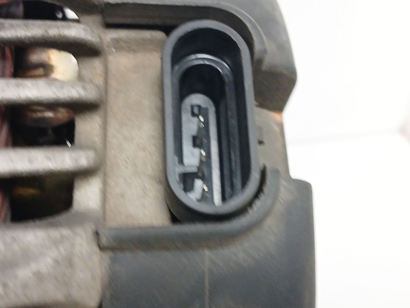 Recambio de alternador para chevrolet captiva (c100, c140) 2.0 d 4wd referencia OEM IAM   