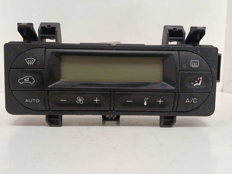 Recambio de mando climatizador para citroën c2 1.4 hdi referencia OEM IAM 96588239XT  