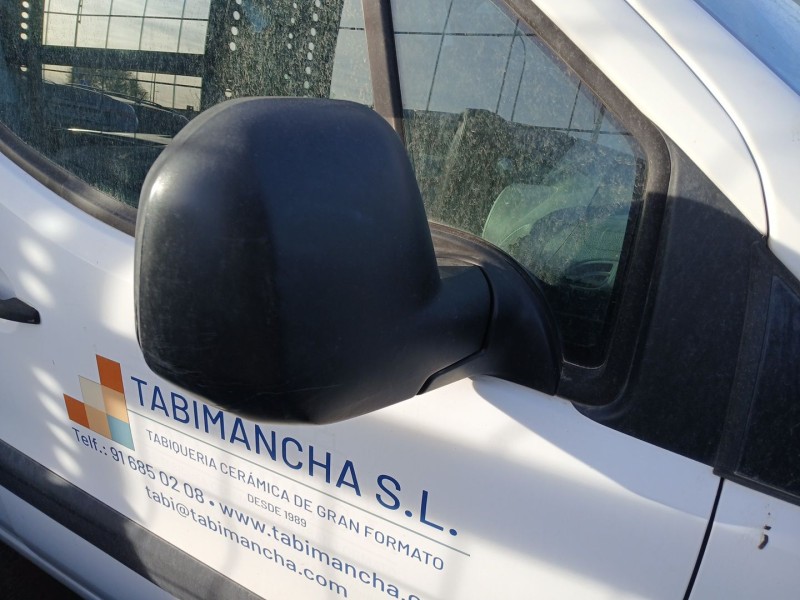 Recambio de retrovisor derecho para peugeot partner tepee 1.6 hdi 16v referencia OEM IAM   