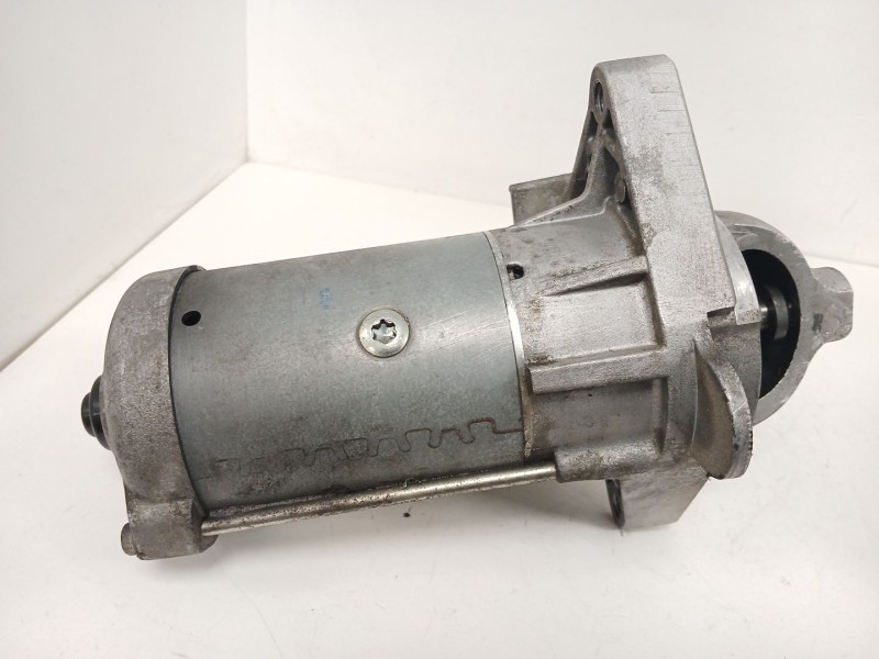 Recambio de motor arranque para renault laguna iii (bt0/1) 2.0 dci (bt07, bt0j, bt14, bt1a, bt1s) referencia OEM IAM 233003025R 