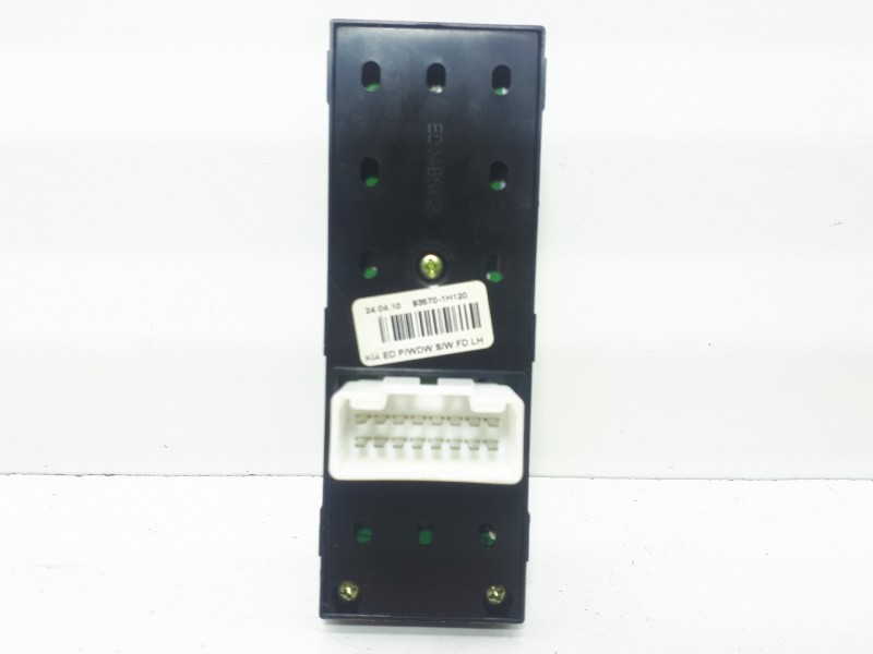 Recambio de mando elevalunas delantero izquierdo para kia cee´d drive referencia OEM IAM 935701H120  