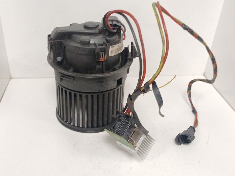 Recambio de motor calefaccion para peugeot 208 i (ca_, cc_) 1.4 hdi referencia OEM IAM   
