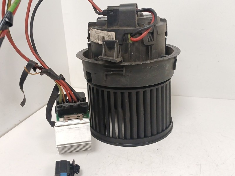 Recambio de motor calefaccion para peugeot 208 i (ca_, cc_) 1.4 hdi referencia OEM IAM   
