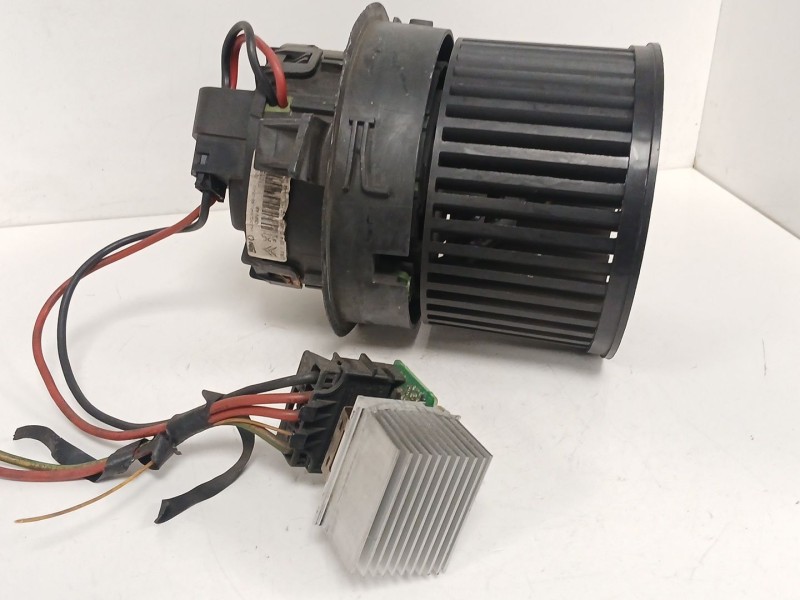 Recambio de motor calefaccion para peugeot 208 i (ca_, cc_) 1.4 hdi referencia OEM IAM   