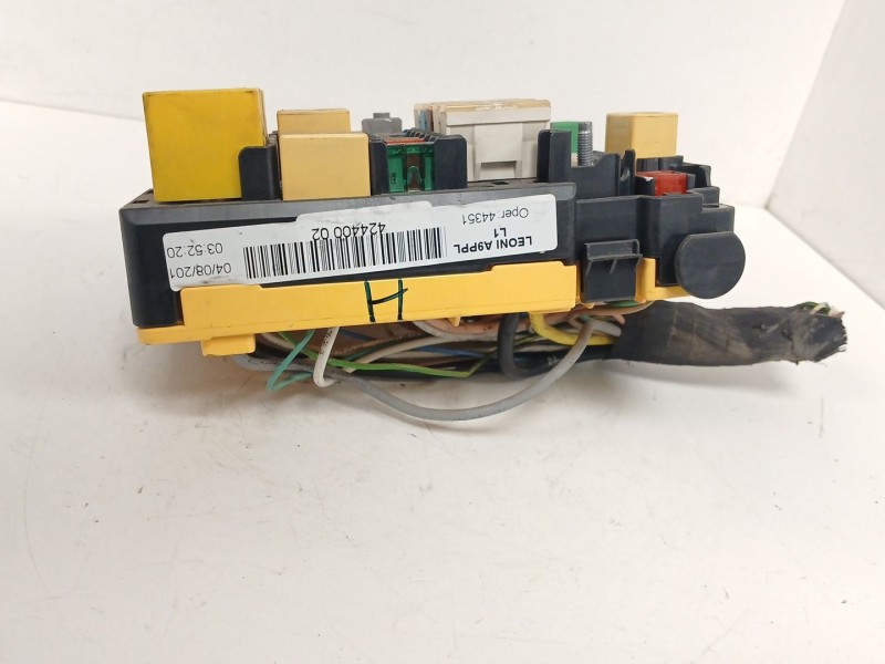 Recambio de caja reles / fusibles para peugeot 208 i (ca_, cc_) 1.4 hdi referencia OEM IAM 42440002  
