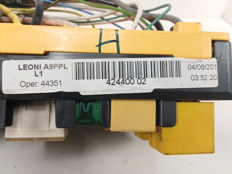 Recambio de caja reles / fusibles para peugeot 208 i (ca_, cc_) 1.4 hdi referencia OEM IAM 42440002  