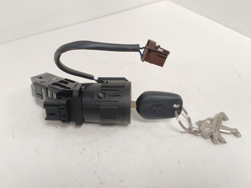 Recambio de conmutador de arranque para peugeot 208 i (ca_, cc_) 1.4 hdi referencia OEM IAM 96762547 9663123380 