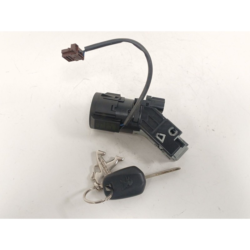 Recambio de conmutador de arranque para peugeot 208 i (ca_, cc_) 1.4 hdi referencia OEM IAM 96762547 9663123380 