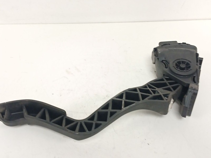 Recambio de pedal acelerador para peugeot 208 i (ca_, cc_) 1.4 hdi referencia OEM IAM   