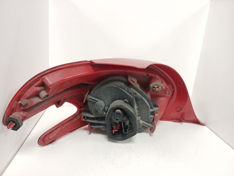 Recambio de piloto trasero derecho para peugeot 208 i (ca_, cc_) 1.4 hdi referencia OEM IAM 9672628380  