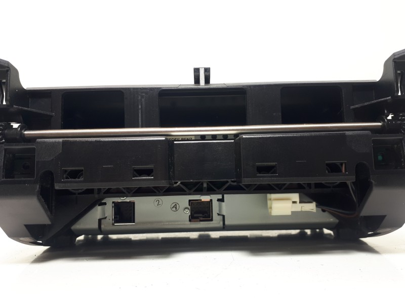 Recambio de pantalla multifuncion para mercedes-benz clase c (w204) berlina 2.1 cdi cat referencia OEM IAM A20468012319F45  