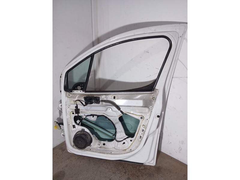Recambio de puerta delantera derecha para peugeot partner tepee 1.6 hdi 16v referencia OEM IAM   