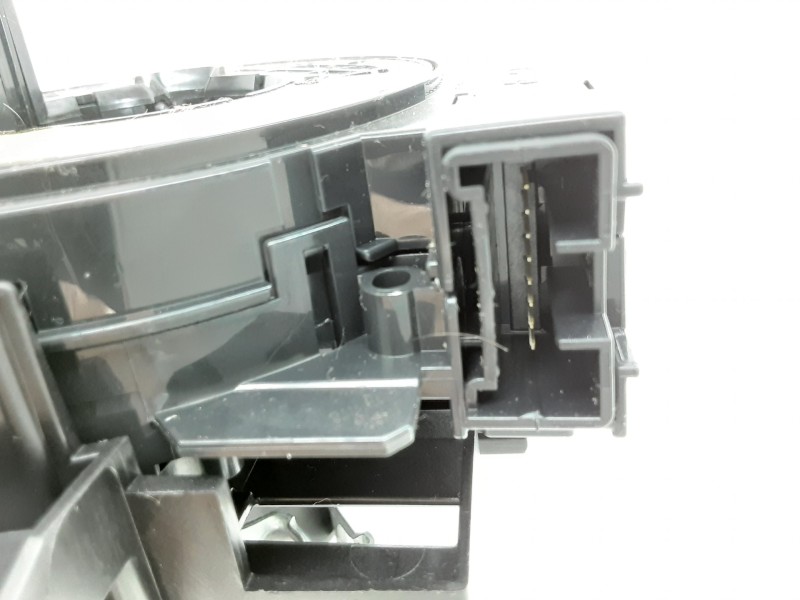 Recambio de anillo airbag para ford fiesta (ccn) black&white edition referencia OEM IAM 8A6T13N064AK 0142650900 